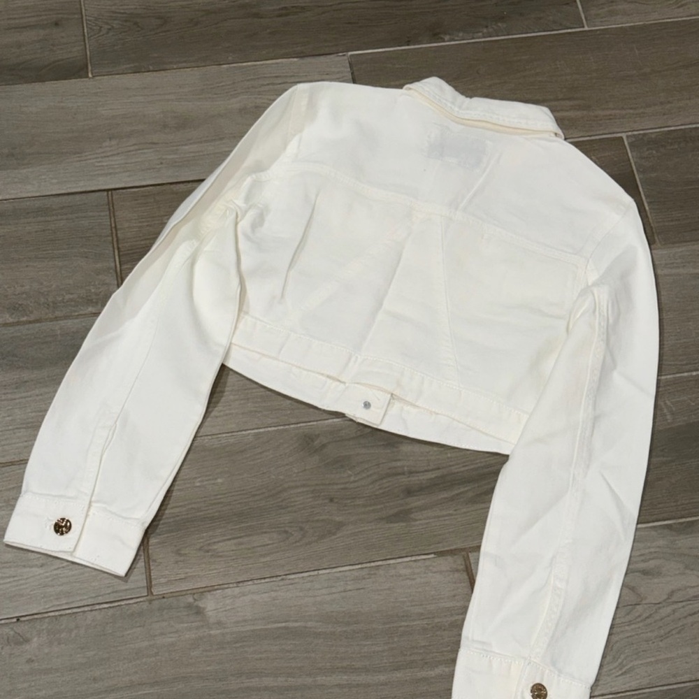 Walter Baker Off-White Cropped Jean Jacket - Picture 4 of 5